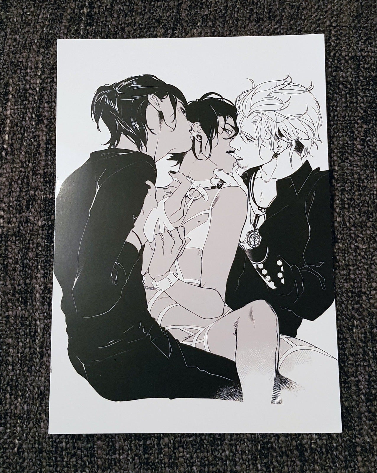 PRINT KINK20 - sharing (partial varnish) - EDIllustration